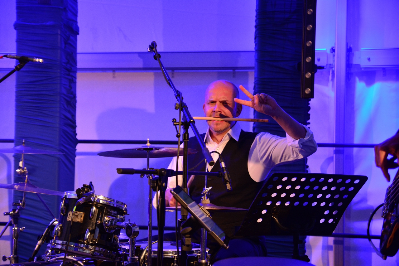 Drums Drums
